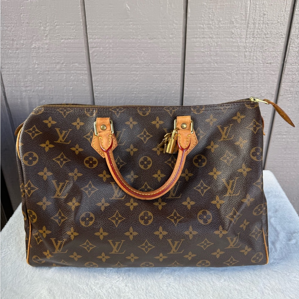 Louis Vuitton Monogram Speedy 35 Bag